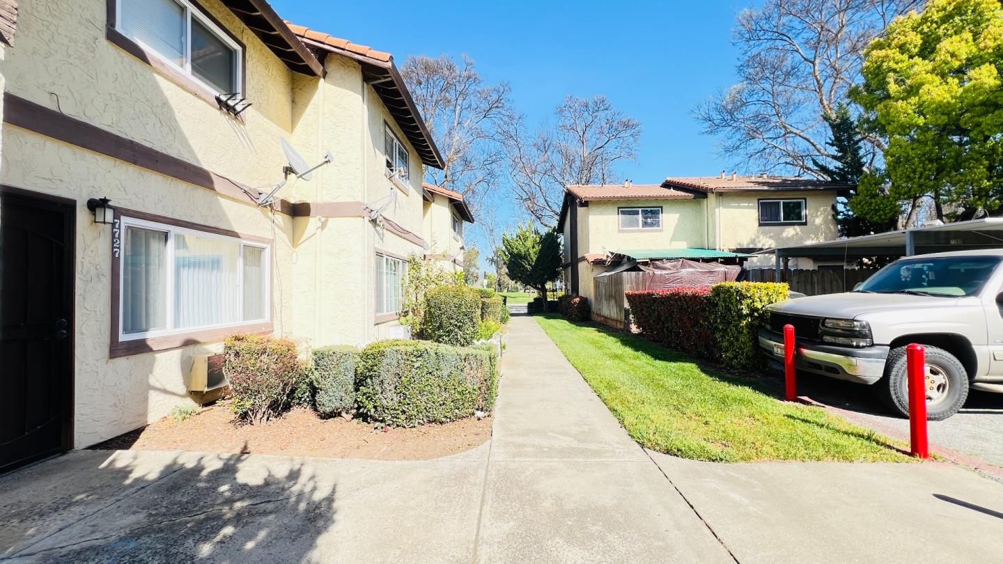 Detail Gallery Image 3 of 25 For 7727 Murray Ave, Gilroy,  CA 95020 - 2 Beds | 1/1 Baths