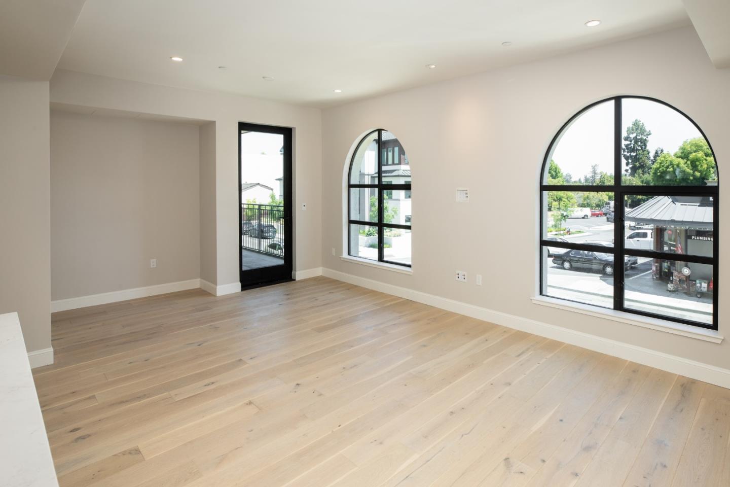 Detail Gallery Image 8 of 12 For 450 First St #202,  Los Altos,  CA 94022 - 2 Beds | 2/1 Baths