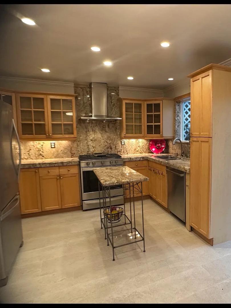 Detail Gallery Image 14 of 32 For 101 Linden Ave, San Bruno,  CA 94066 - 4 Beds | 2 Baths