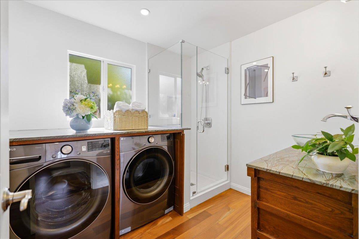 Detail Gallery Image 16 of 43 For 612 Hudson St, Redwood City,  CA 94061 - 4 Beds | 3 Baths