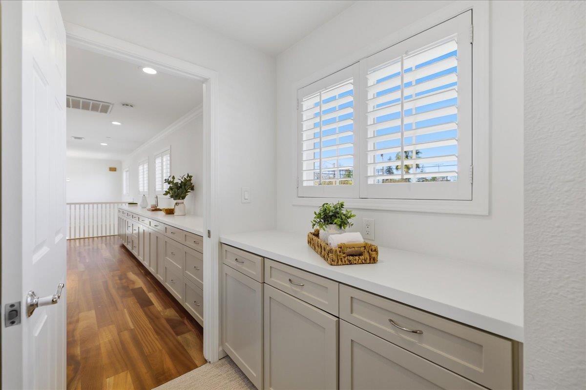 Detail Gallery Image 27 of 43 For 612 Hudson St, Redwood City,  CA 94061 - 4 Beds | 3 Baths