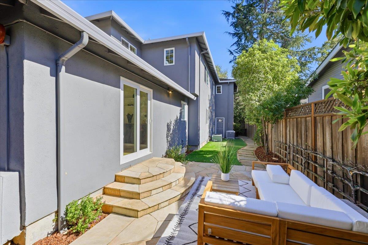 Detail Gallery Image 39 of 43 For 612 Hudson St, Redwood City,  CA 94061 - 4 Beds | 3 Baths