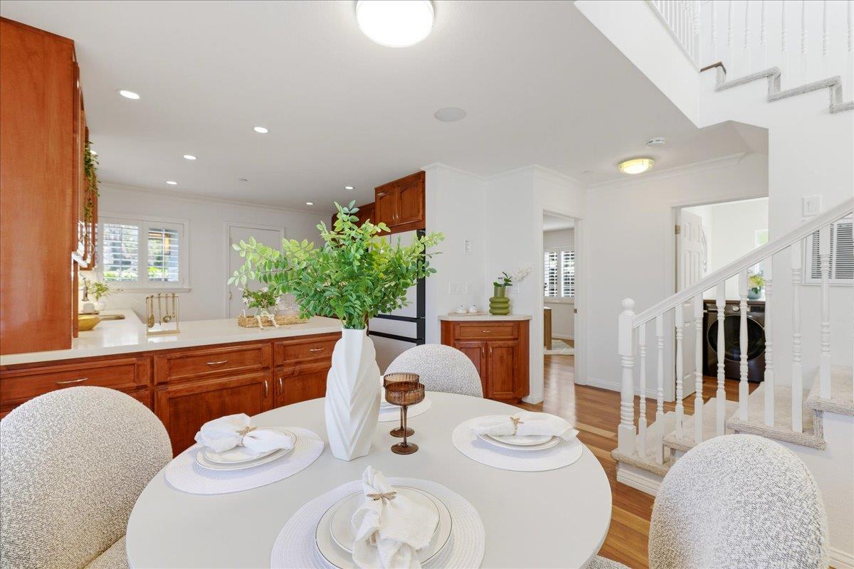 Detail Gallery Image 9 of 43 For 612 Hudson St, Redwood City,  CA 94061 - 4 Beds | 3 Baths