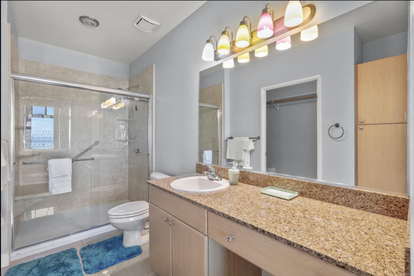 Detail Gallery Image 6 of 15 For 488 E Ocean Blvd #910,  Long Beach,  CA 90802 - 2 Beds | 2 Baths