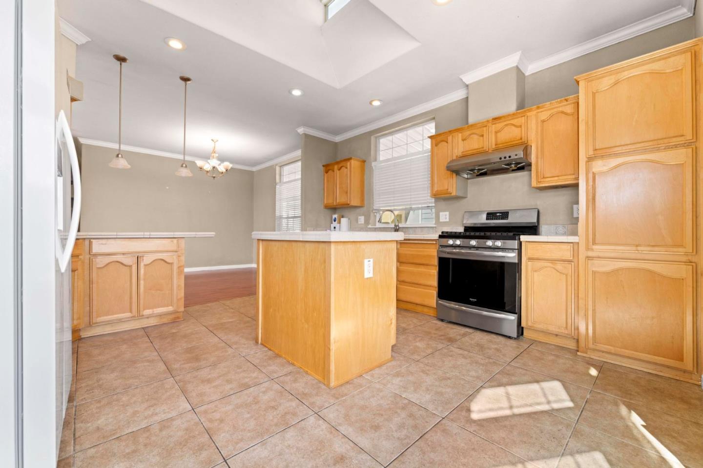 Detail Gallery Image 11 of 41 For 165 Blossom Hill Rd #369,  San Jose,  CA 95123 - 4 Beds | 2 Baths