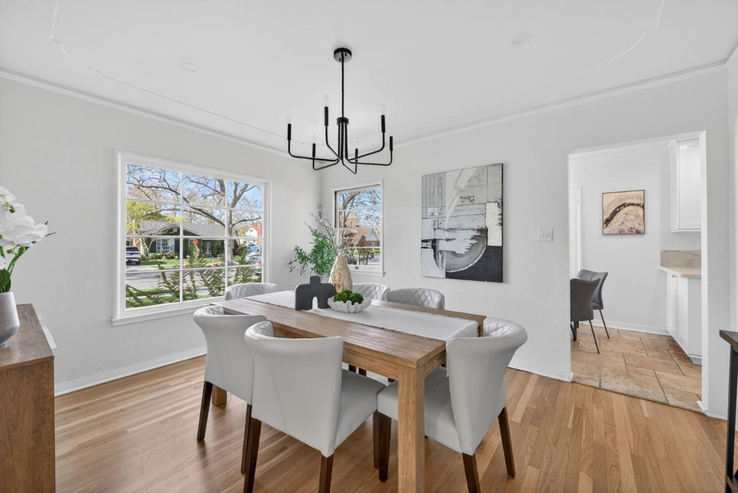 Detail Gallery Image 11 of 47 For 1680 Hanchett Ave, San Jose,  CA 95128 - 3 Beds | 2 Baths