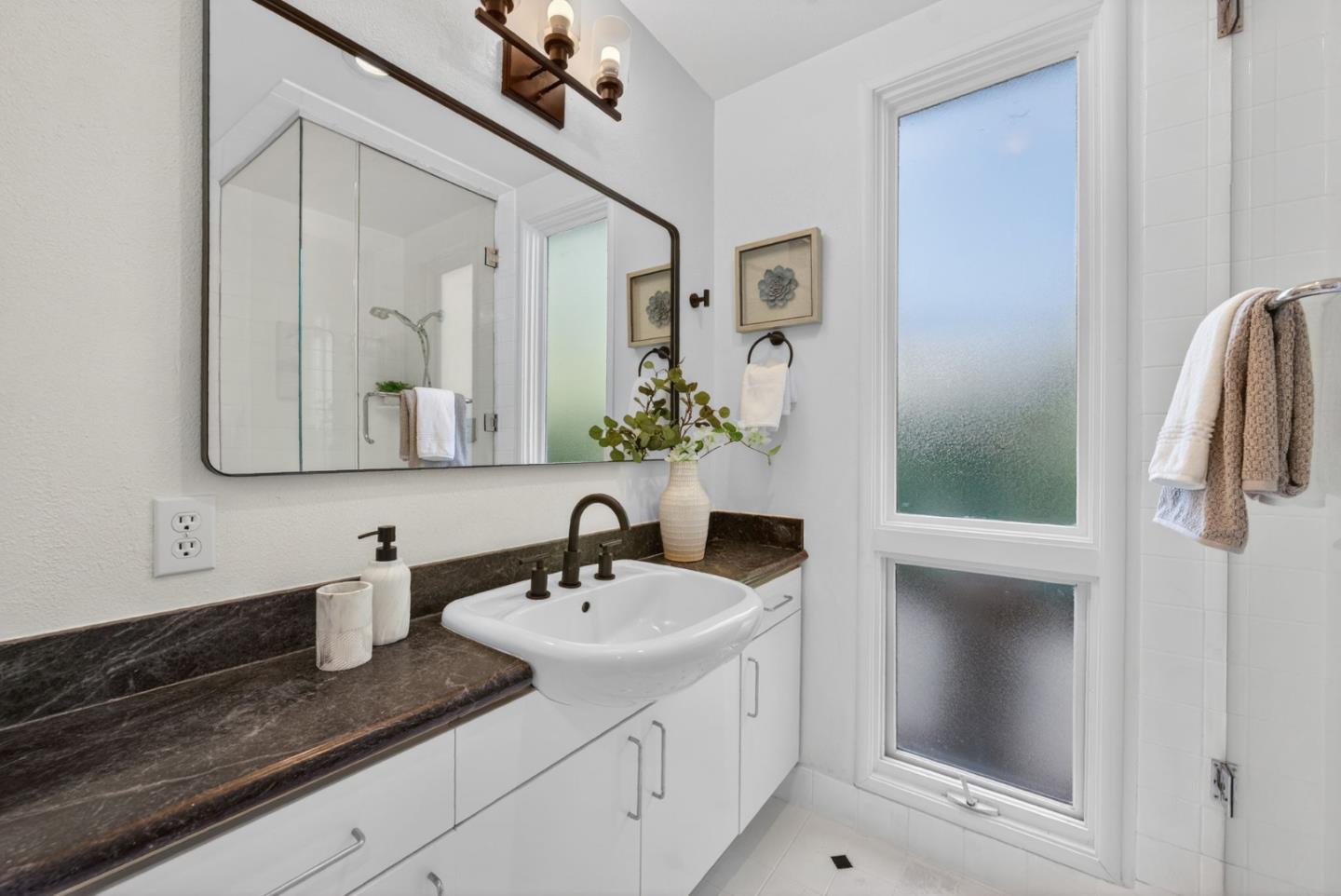 Detail Gallery Image 20 of 47 For 1680 Hanchett Ave, San Jose,  CA 95128 - 3 Beds | 2 Baths