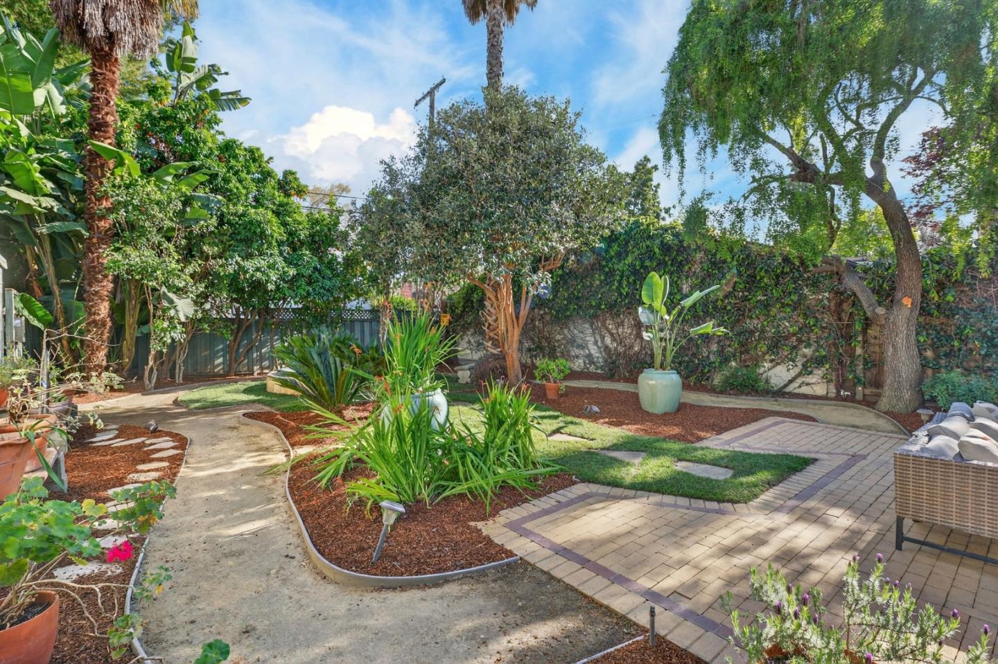 Detail Gallery Image 25 of 47 For 1680 Hanchett Ave, San Jose,  CA 95128 - 3 Beds | 2 Baths