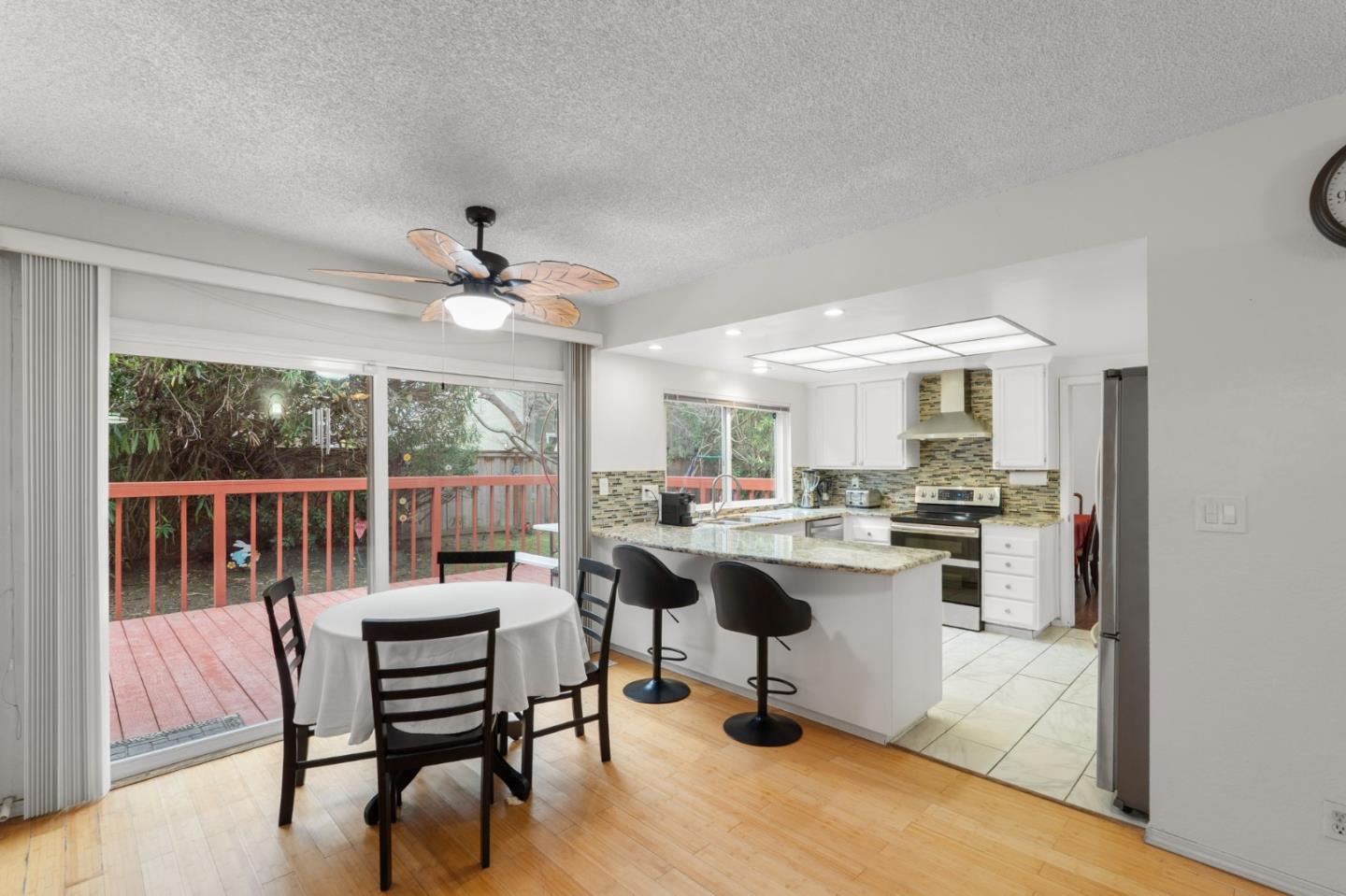 Detail Gallery Image 12 of 30 For 60 Beach Park Blvd, Foster City,  CA 94404 - 4 Beds | 3 Baths