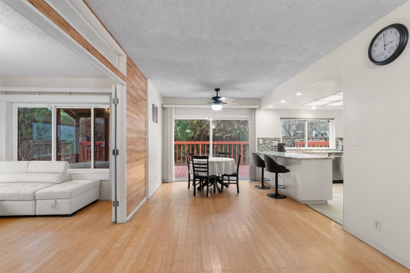 Detail Gallery Image 13 of 30 For 60 Beach Park Blvd, Foster City,  CA 94404 - 4 Beds | 3 Baths