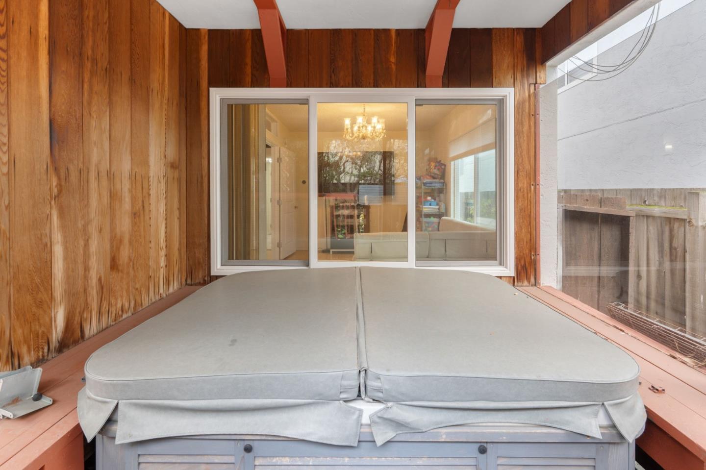 Detail Gallery Image 24 of 30 For 60 Beach Park Blvd, Foster City,  CA 94404 - 4 Beds | 3 Baths