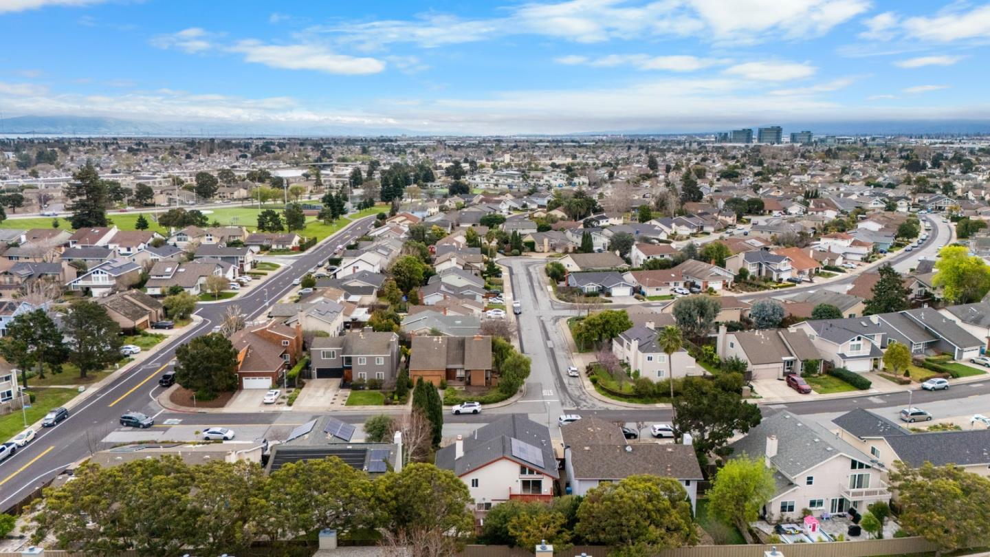 Detail Gallery Image 30 of 30 For 60 Beach Park Blvd, Foster City,  CA 94404 - 4 Beds | 3 Baths