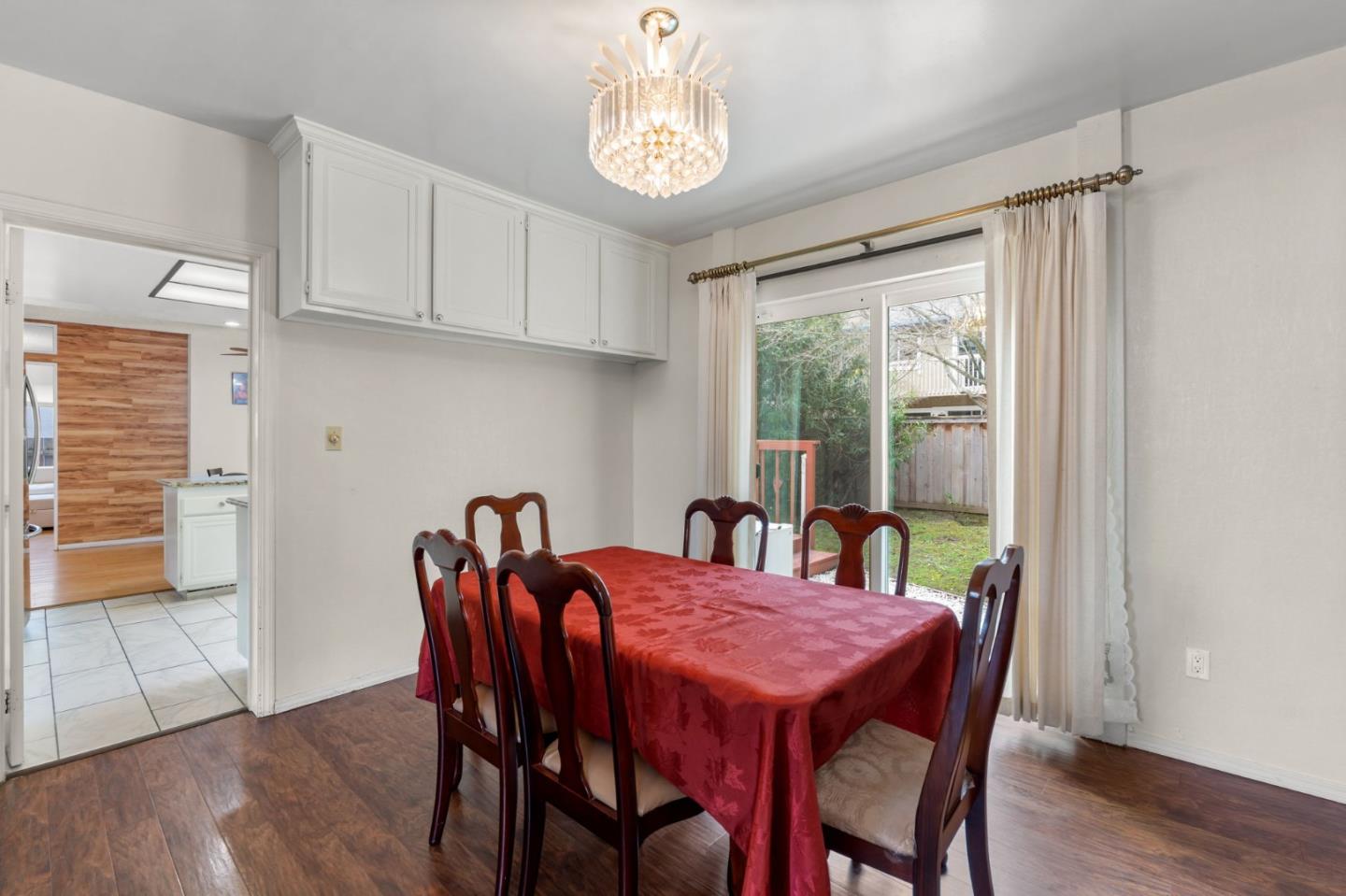 Detail Gallery Image 8 of 30 For 60 Beach Park Blvd, Foster City,  CA 94404 - 4 Beds | 3 Baths