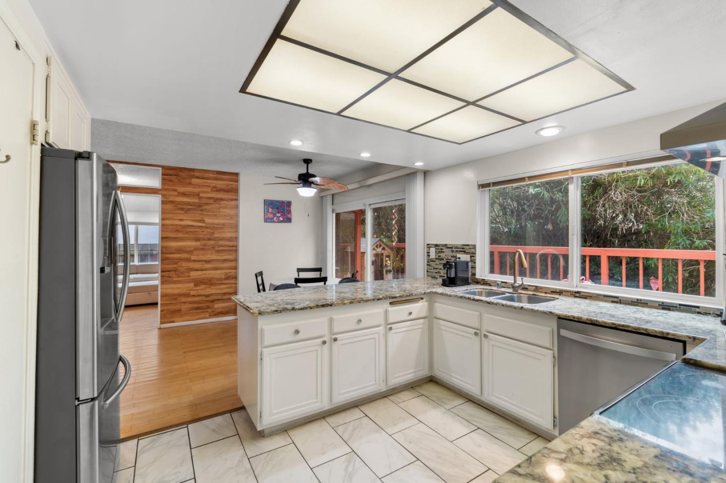 Detail Gallery Image 9 of 30 For 60 Beach Park Blvd, Foster City,  CA 94404 - 4 Beds | 3 Baths