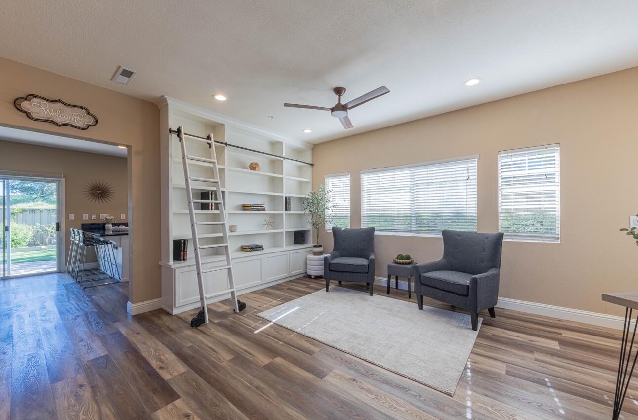 Detail Gallery Image 4 of 45 For 27312 Bavella Way, Salinas,  CA 93908 - 4 Beds | 2/1 Baths