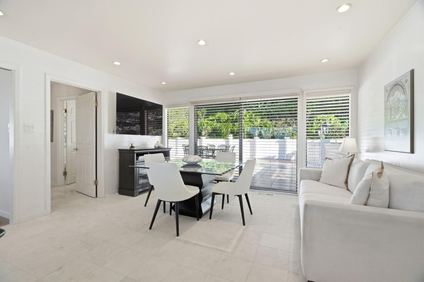 Detail Gallery Image 19 of 61 For 911 Matts Ct, Los Altos,  CA 94024 - 4 Beds | 2/1 Baths