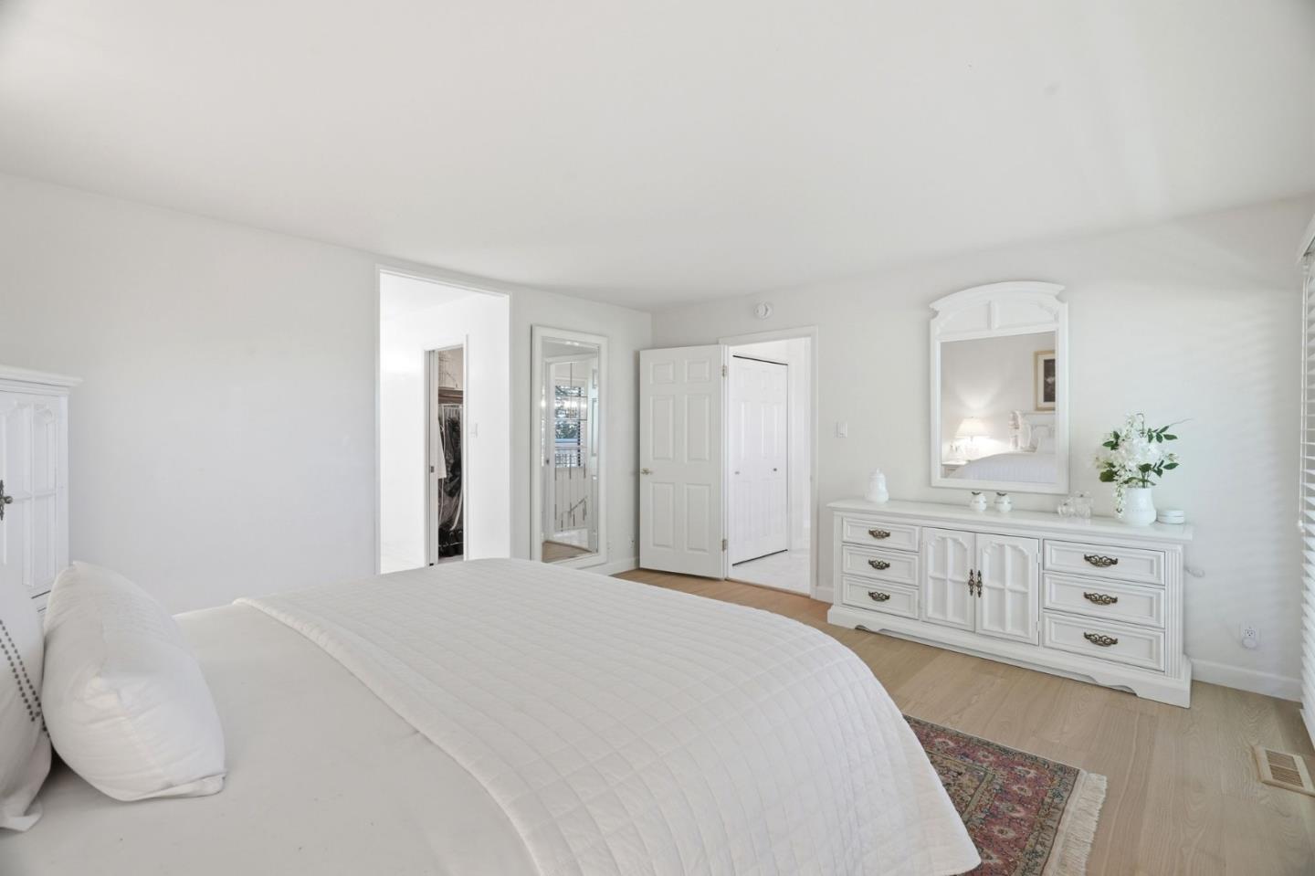 Detail Gallery Image 27 of 61 For 911 Matts Ct, Los Altos,  CA 94024 - 4 Beds | 2/1 Baths