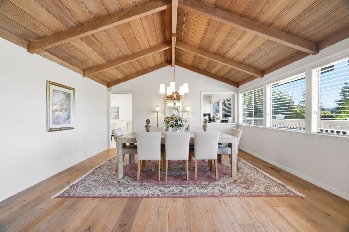 Detail Gallery Image 9 of 61 For 911 Matts Ct, Los Altos,  CA 94024 - 4 Beds | 2/1 Baths