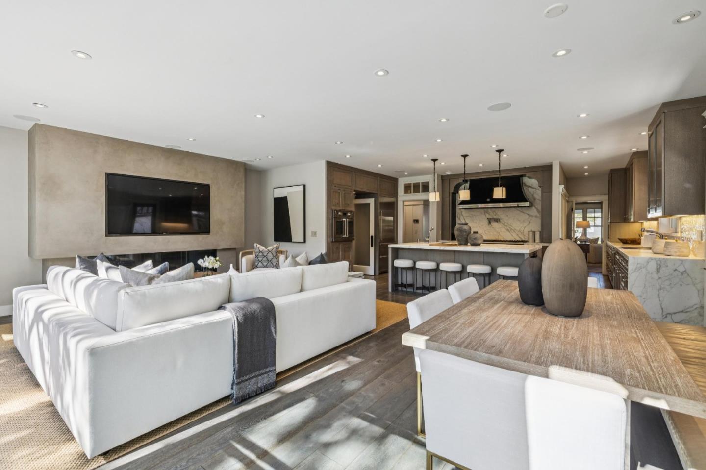 Detail Gallery Image 7 of 37 For 1042 Cowper St, Palo Alto,  CA 94301 - 5 Beds | 5/1 Baths