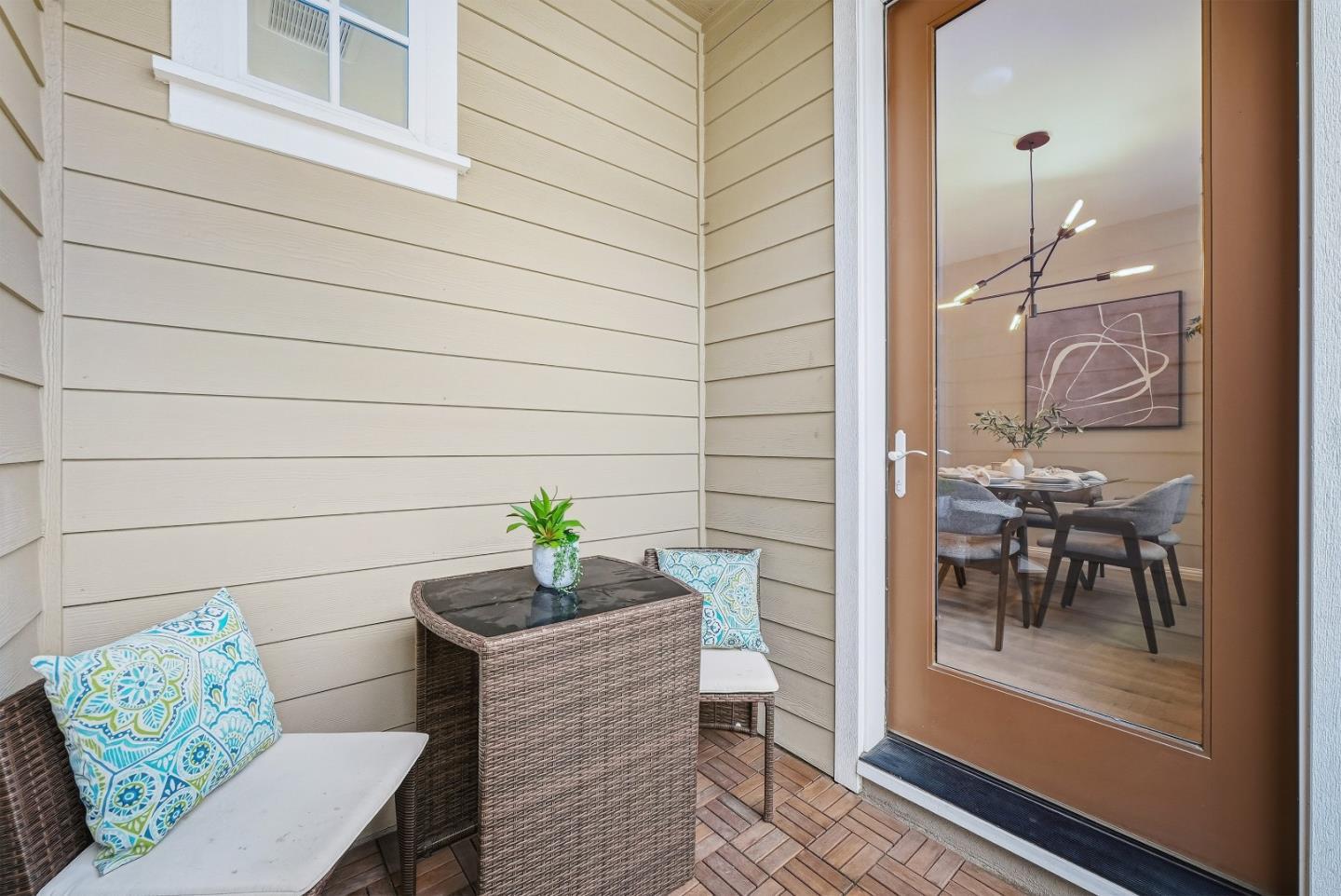 Detail Gallery Image 31 of 65 For 346 Circuit Way, Mountain View,  CA 94043 - 3 Beds | 3/1 Baths