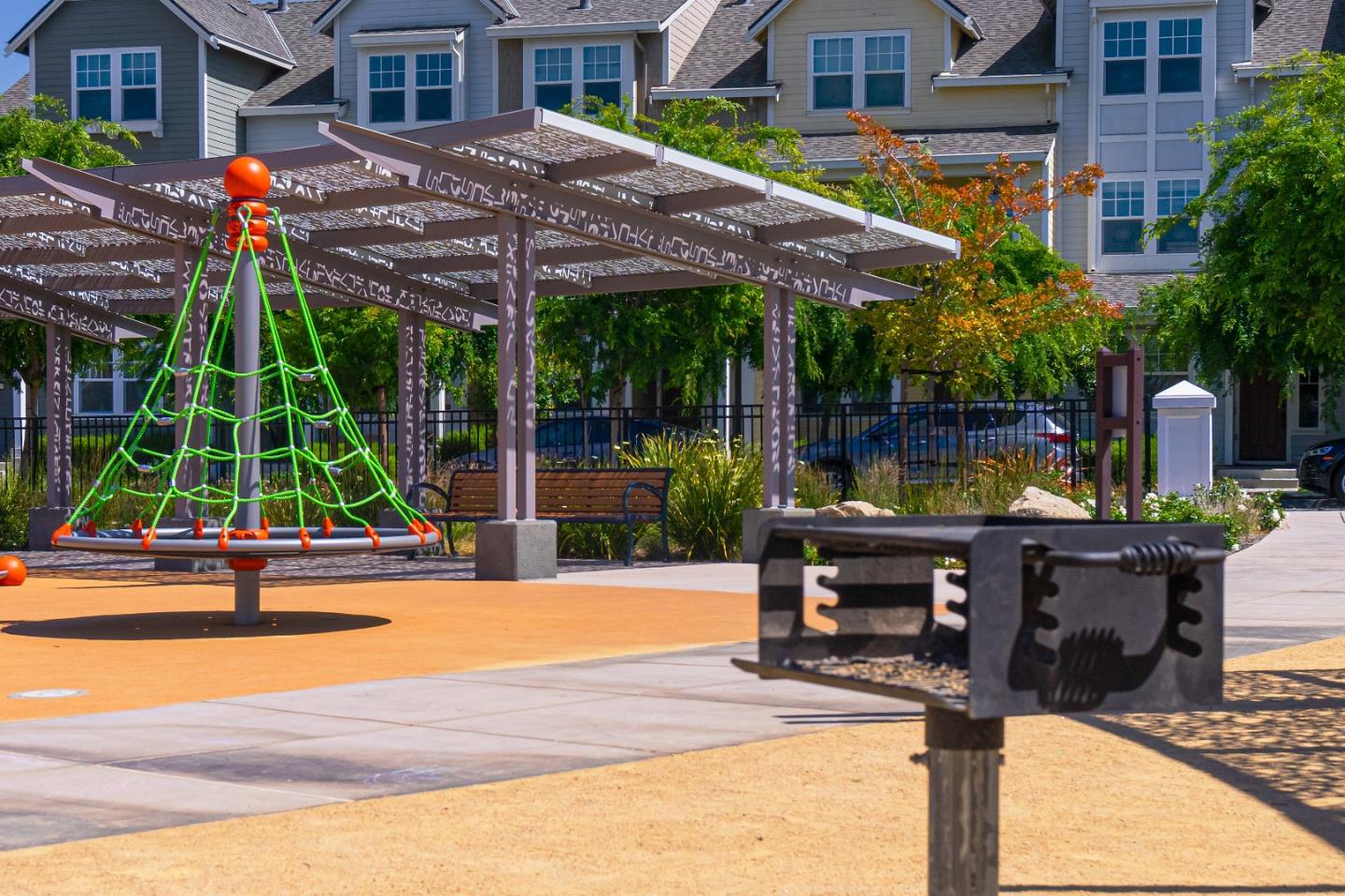 Detail Gallery Image 55 of 65 For 346 Circuit Way, Mountain View,  CA 94043 - 3 Beds | 3/1 Baths