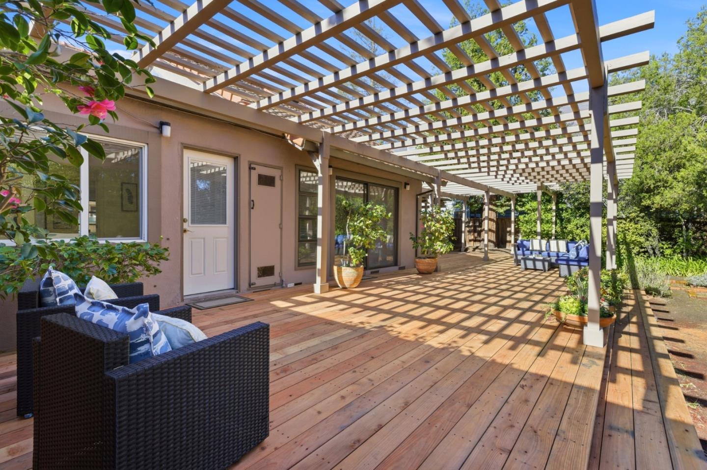 Detail Gallery Image 23 of 35 For 2311 Princeton St, Palo Alto,  CA 94306 - 3 Beds | 2 Baths