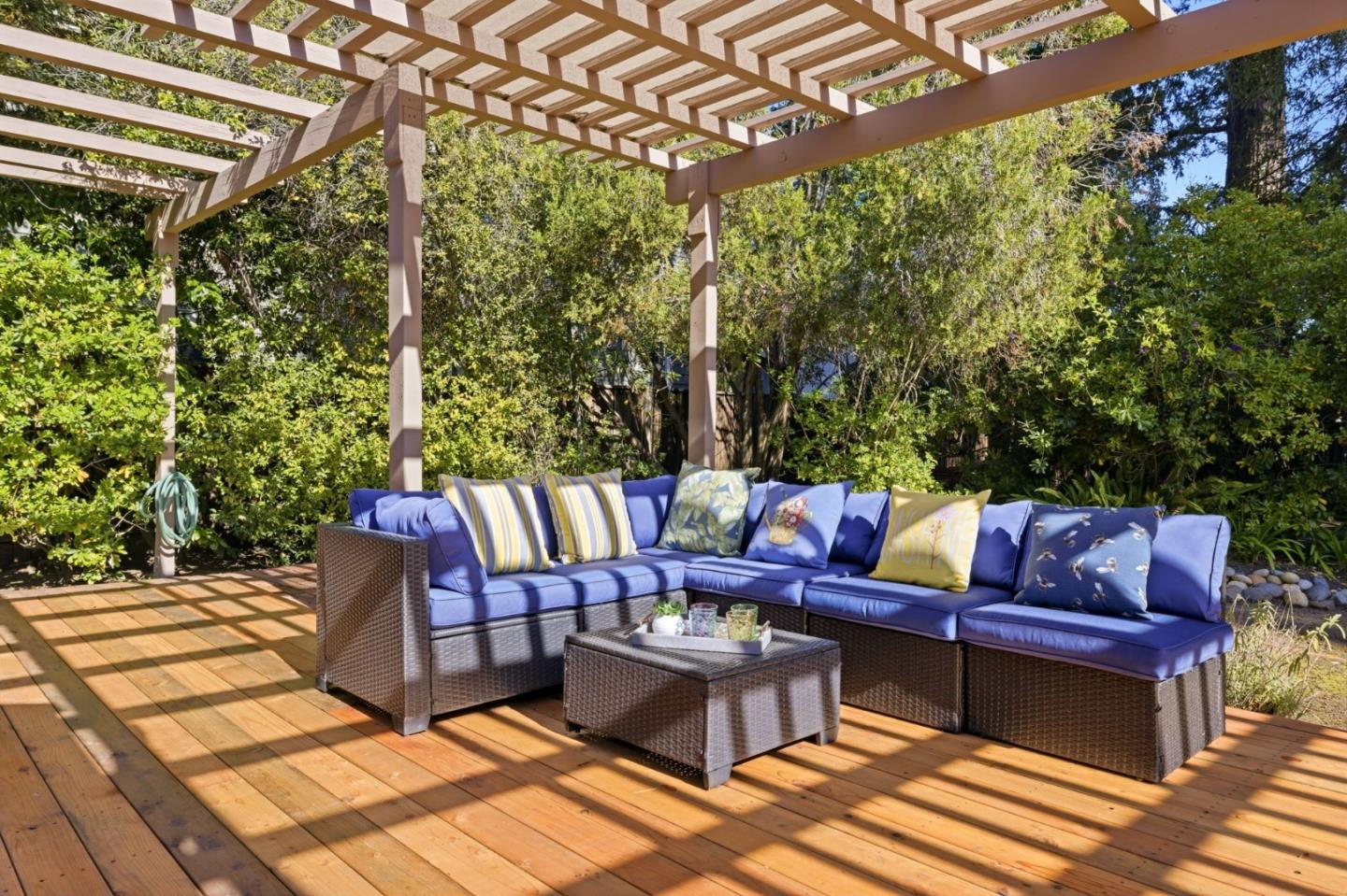 Detail Gallery Image 25 of 35 For 2311 Princeton St, Palo Alto,  CA 94306 - 3 Beds | 2 Baths