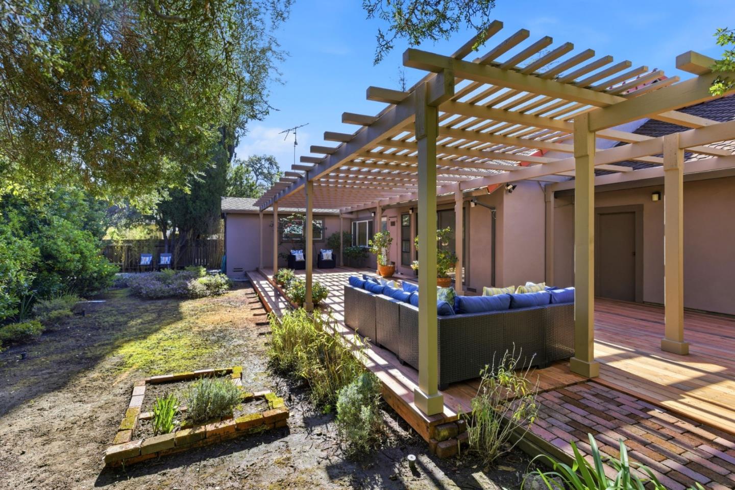 Detail Gallery Image 27 of 35 For 2311 Princeton St, Palo Alto,  CA 94306 - 3 Beds | 2 Baths