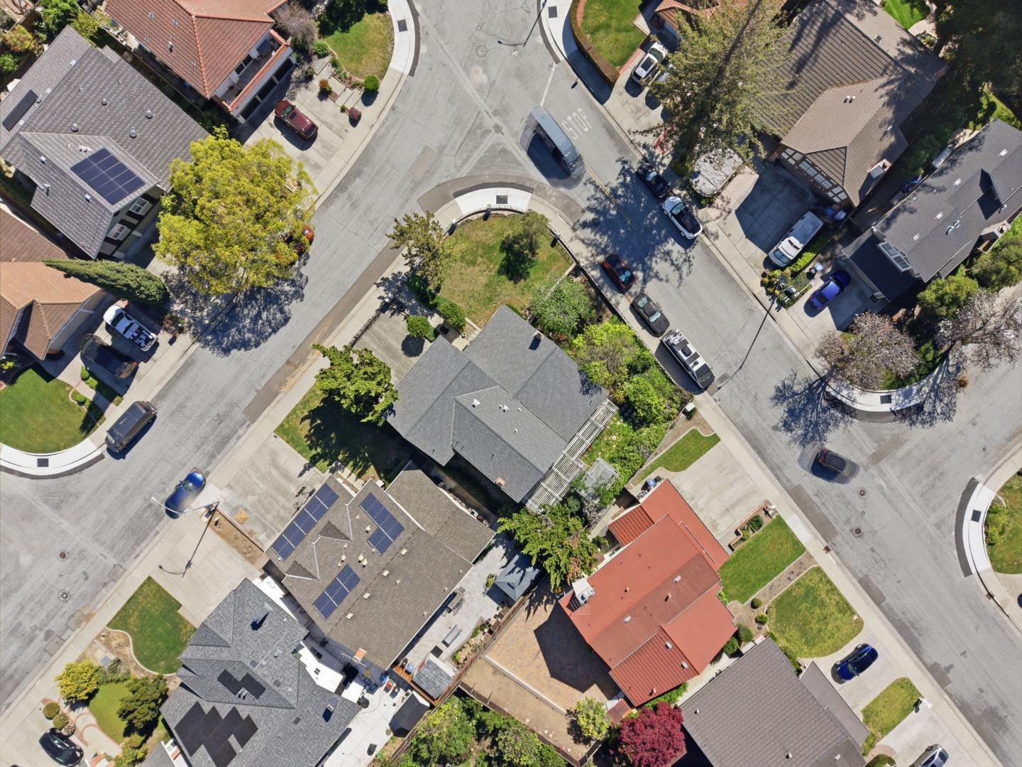 Detail Gallery Image 12 of 18 For 2811 Glen Firth Dr, San Jose,  CA 95133 - 4 Beds | 3 Baths