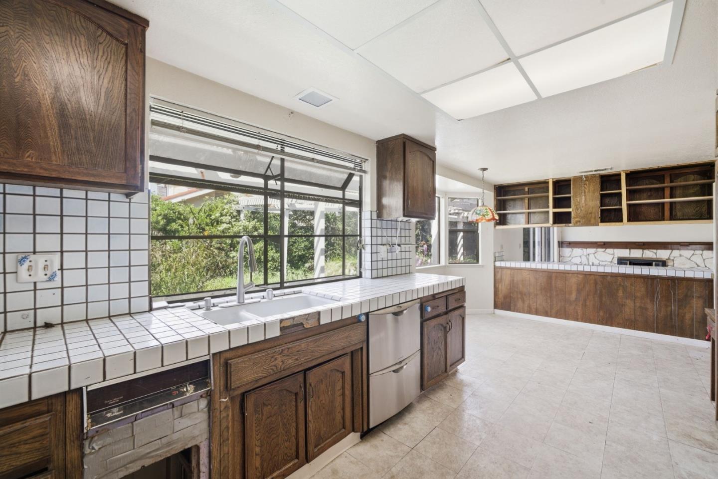 Detail Gallery Image 22 of 49 For 2811 Glen Firth Dr, San Jose,  CA 95133 - 4 Beds | 3 Baths