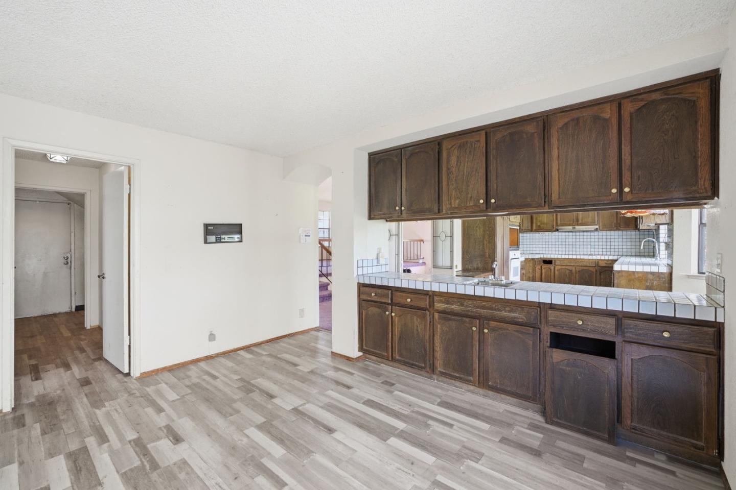 Detail Gallery Image 29 of 49 For 2811 Glen Firth Dr, San Jose,  CA 95133 - 4 Beds | 3 Baths