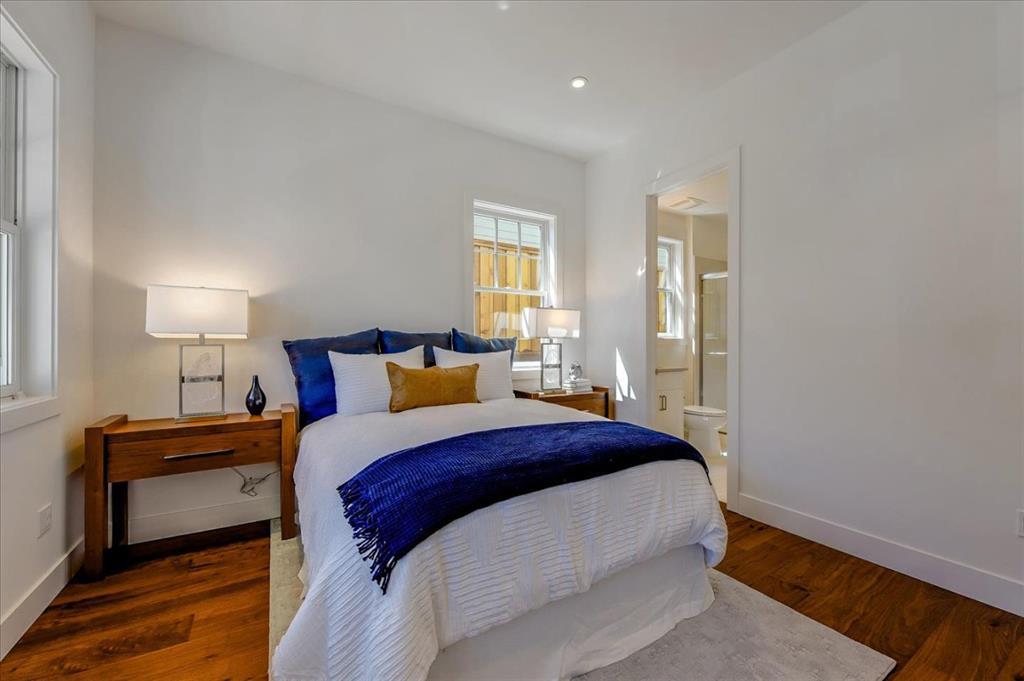 Detail Gallery Image 20 of 32 For 18816 Montalvo Oaks Cir, Monte Sereno,  CA 95030 - 5 Beds | 4/1 Baths