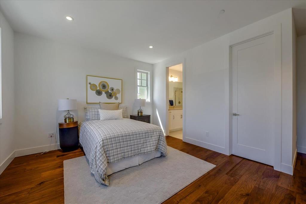 Detail Gallery Image 22 of 32 For 18816 Montalvo Oaks Cir, Monte Sereno,  CA 95030 - 5 Beds | 4/1 Baths