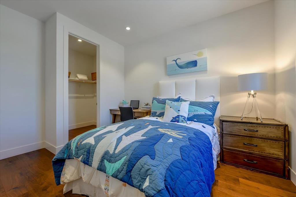 Detail Gallery Image 28 of 32 For 18816 Montalvo Oaks Cir, Monte Sereno,  CA 95030 - 5 Beds | 4/1 Baths