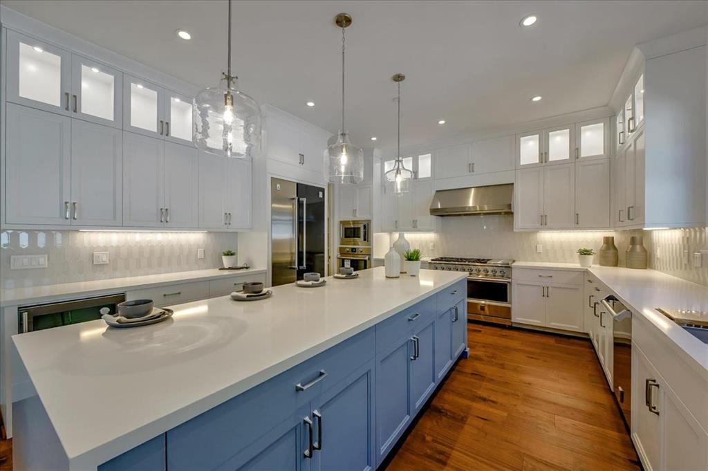 Detail Gallery Image 6 of 32 For 18816 Montalvo Oaks Cir, Monte Sereno,  CA 95030 - 5 Beds | 4/1 Baths