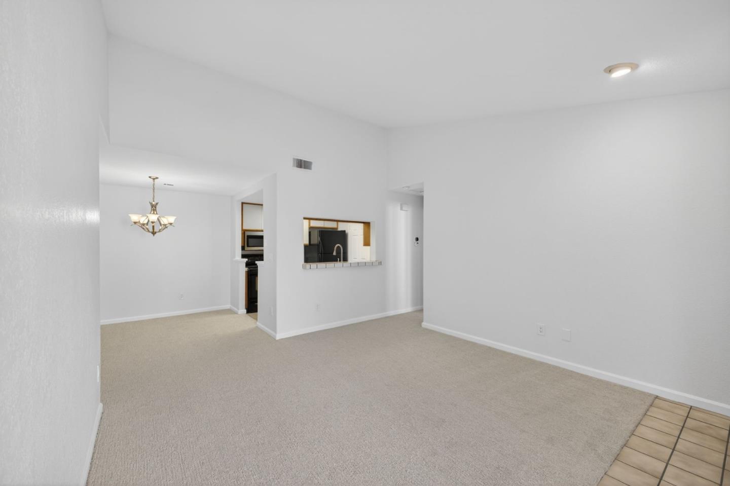 Detail Gallery Image 10 of 56 For 5913 Lake Almanor Dr, San Jose,  CA 95123 - 2 Beds | 2 Baths