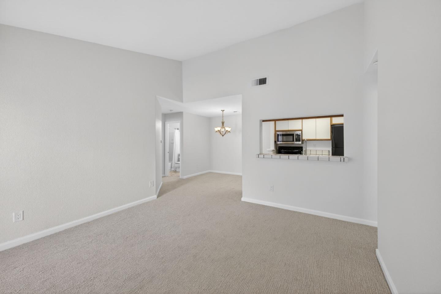 Detail Gallery Image 12 of 56 For 5913 Lake Almanor Dr, San Jose,  CA 95123 - 2 Beds | 2 Baths