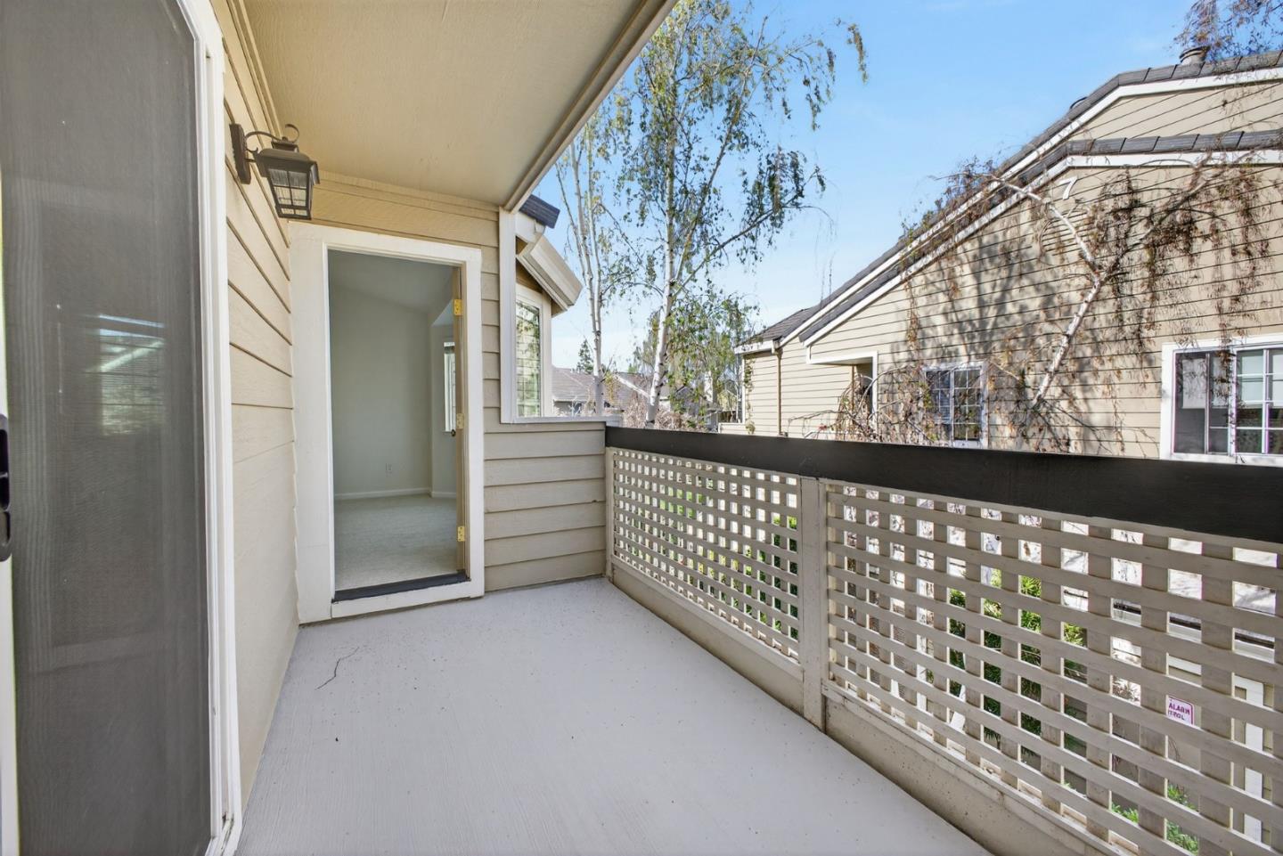 Detail Gallery Image 16 of 56 For 5913 Lake Almanor Dr, San Jose,  CA 95123 - 2 Beds | 2 Baths