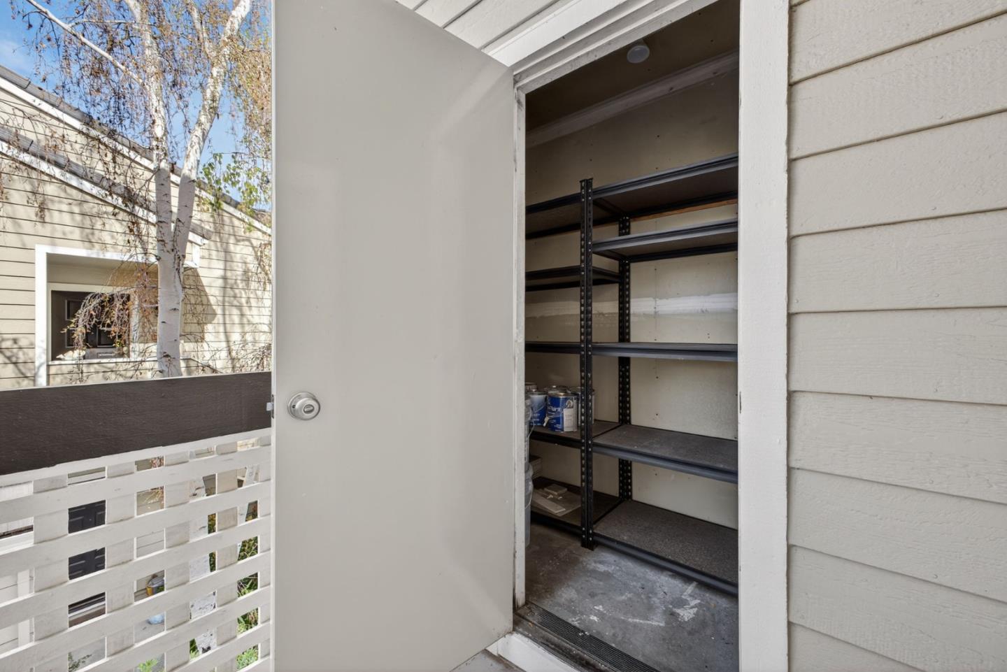 Detail Gallery Image 18 of 56 For 5913 Lake Almanor Dr, San Jose,  CA 95123 - 2 Beds | 2 Baths