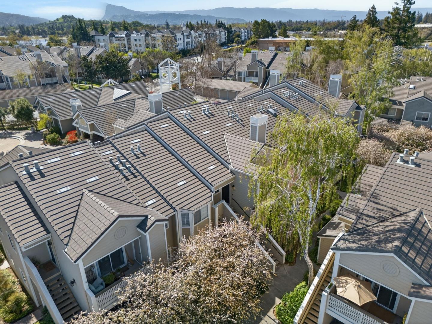 Detail Gallery Image 2 of 56 For 5913 Lake Almanor Dr, San Jose,  CA 95123 - 2 Beds | 2 Baths