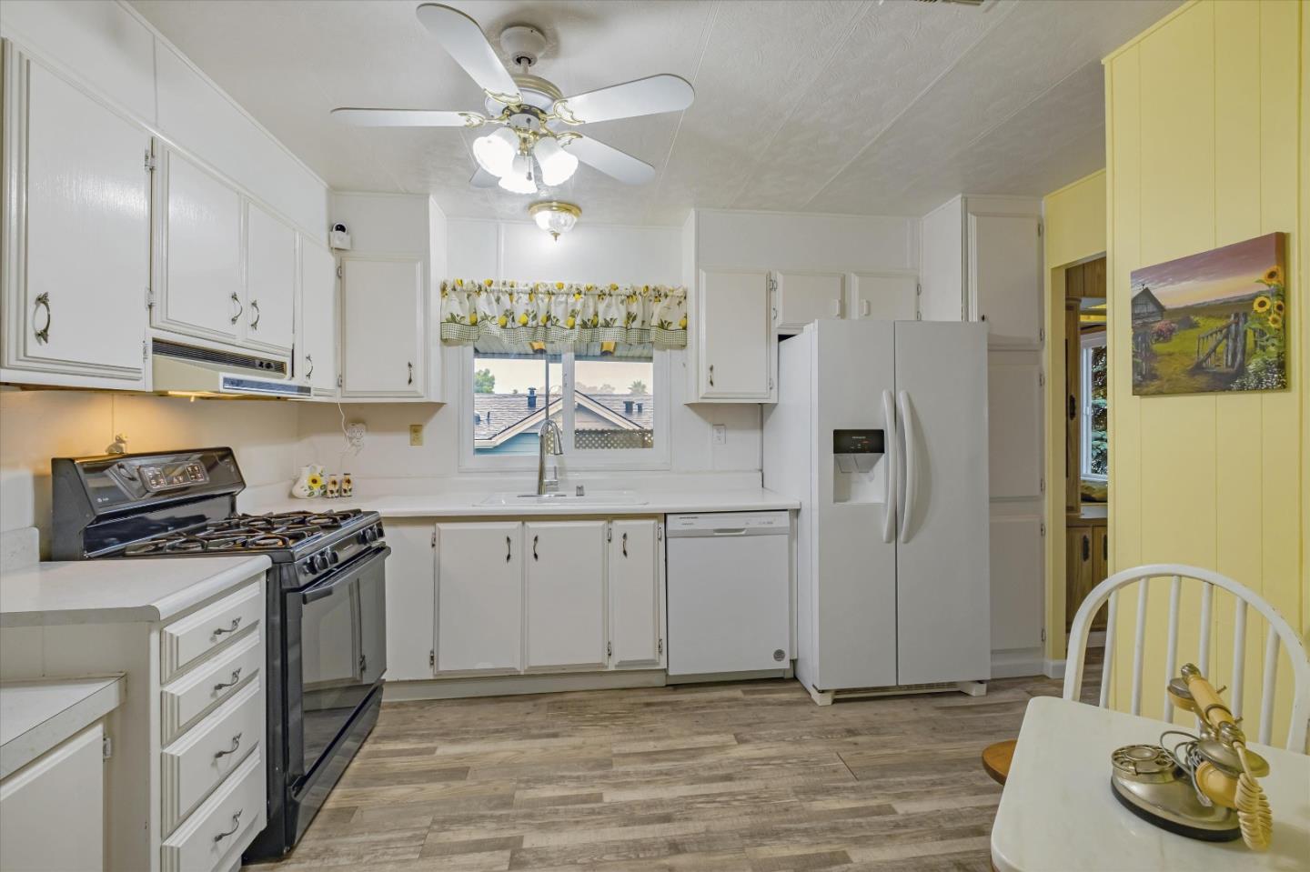 Detail Gallery Image 13 of 34 For 270 Hames Rd #28,  Corralitos,  CA 95076 - 3 Beds | 2 Baths