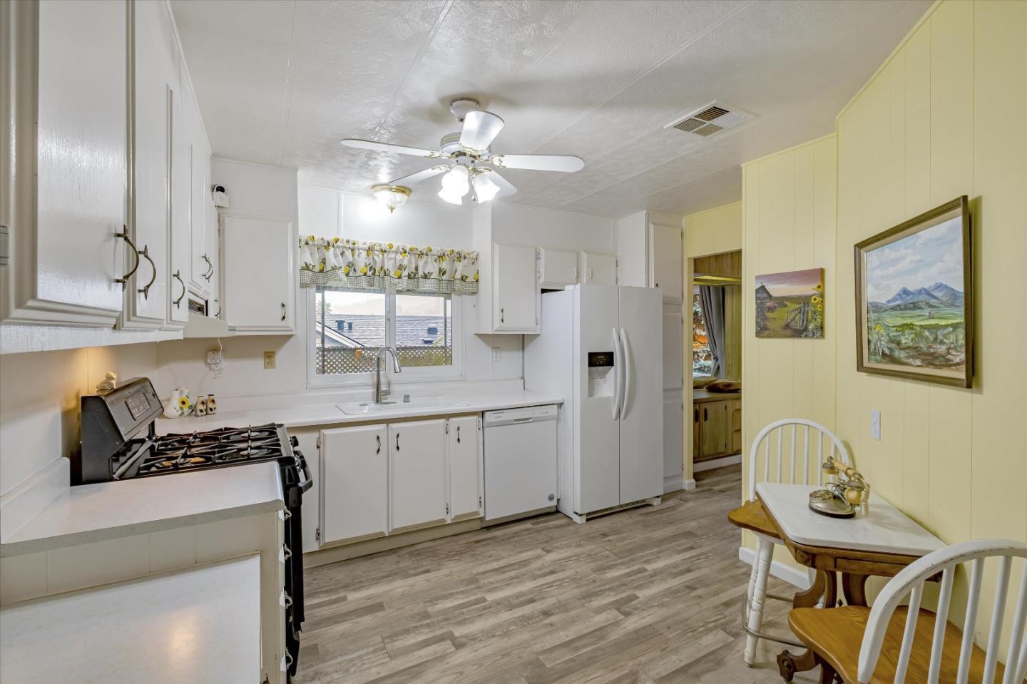 Detail Gallery Image 14 of 34 For 270 Hames Rd #28,  Corralitos,  CA 95076 - 3 Beds | 2 Baths