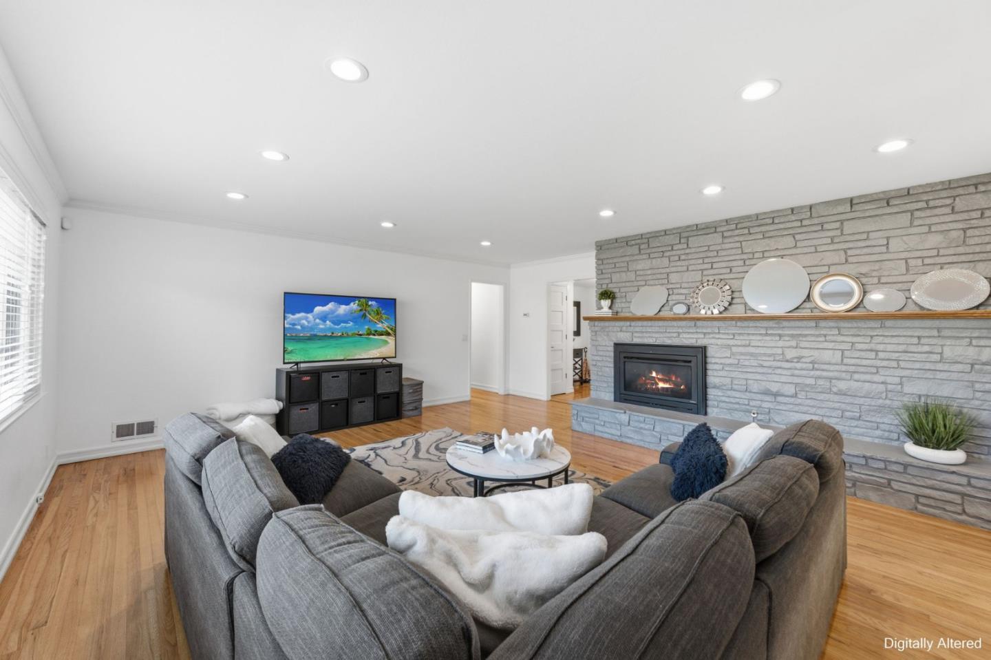 Detail Gallery Image 4 of 37 For 1467 Kiner Ave, San Jose,  CA 95125 - 4 Beds | 2/1 Baths