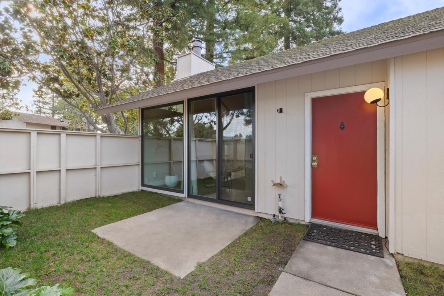 Detail Gallery Image 11 of 18 For 715 Quetta Ave #B,  Sunnyvale,  CA 94087 - 2 Beds | 2 Baths