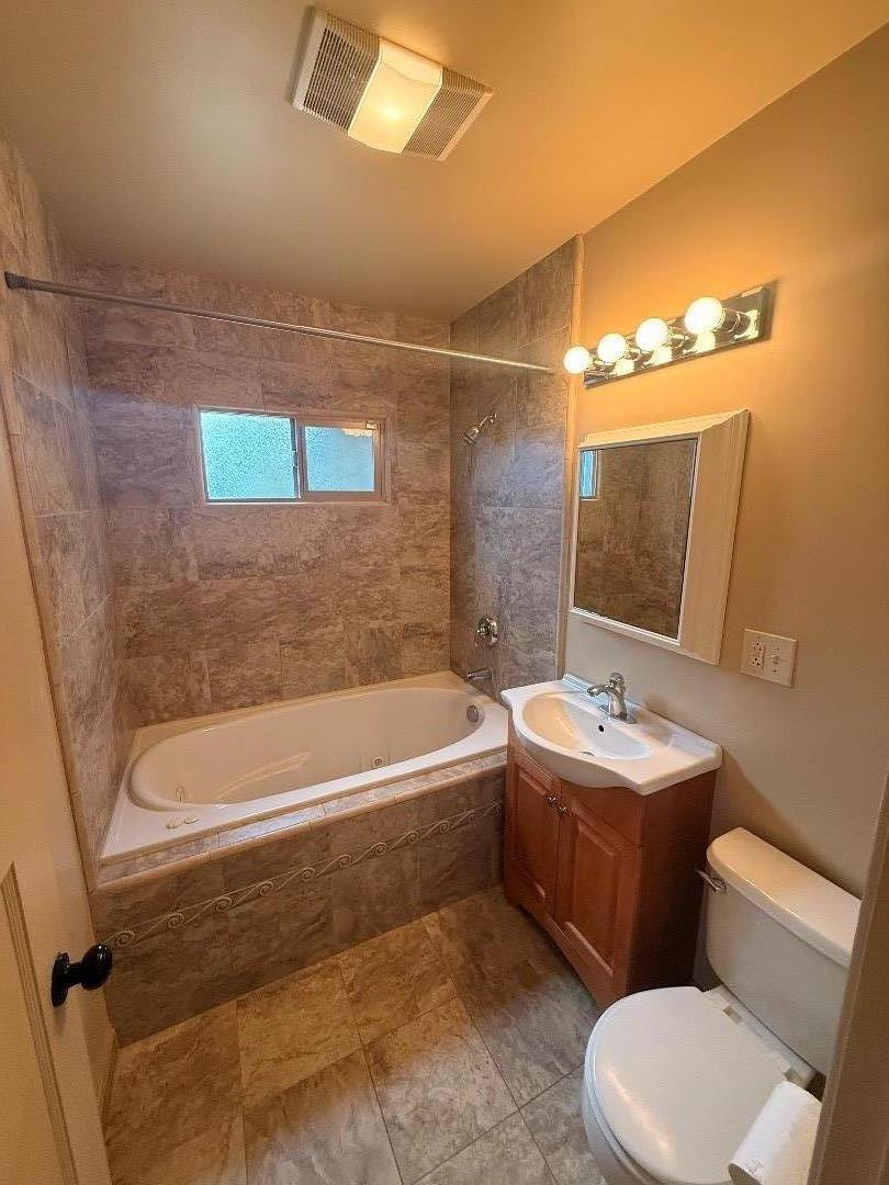 Detail Gallery Image 2 of 12 For 19 West St, Salinas,  CA 93901 - 3 Beds | 2 Baths