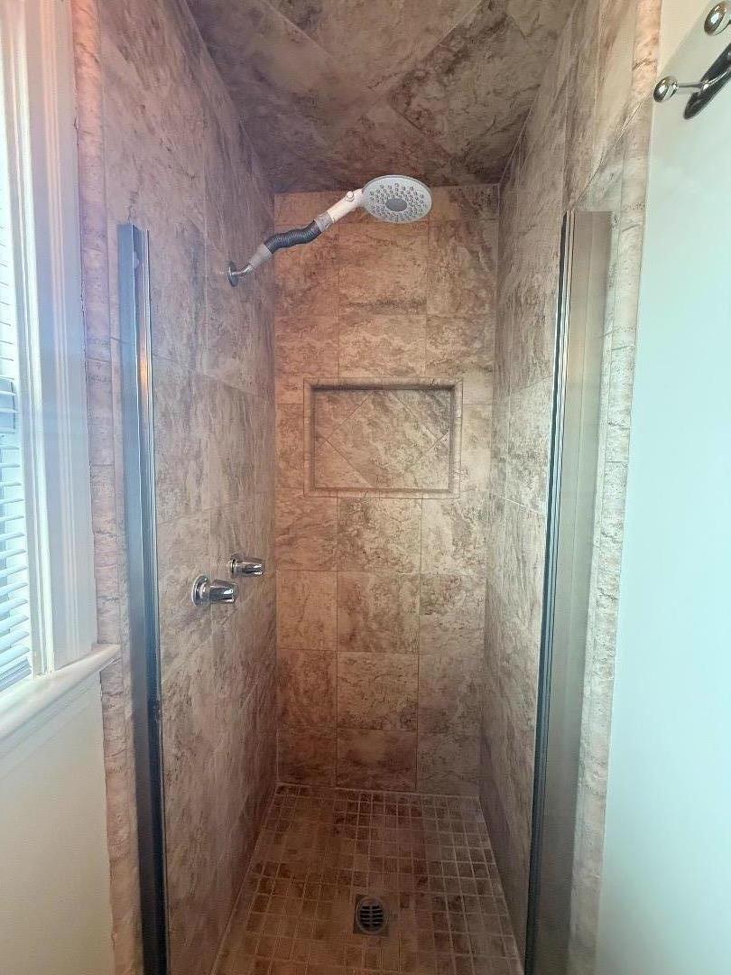 Detail Gallery Image 4 of 12 For 19 West St, Salinas,  CA 93901 - 3 Beds | 2 Baths