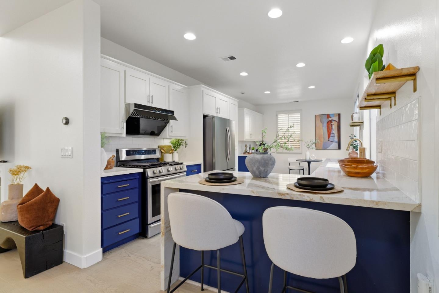 Detail Gallery Image 33 of 60 For 2994 Casa Nueva Ct, San Jose,  CA 95124 - 3 Beds | 2 Baths