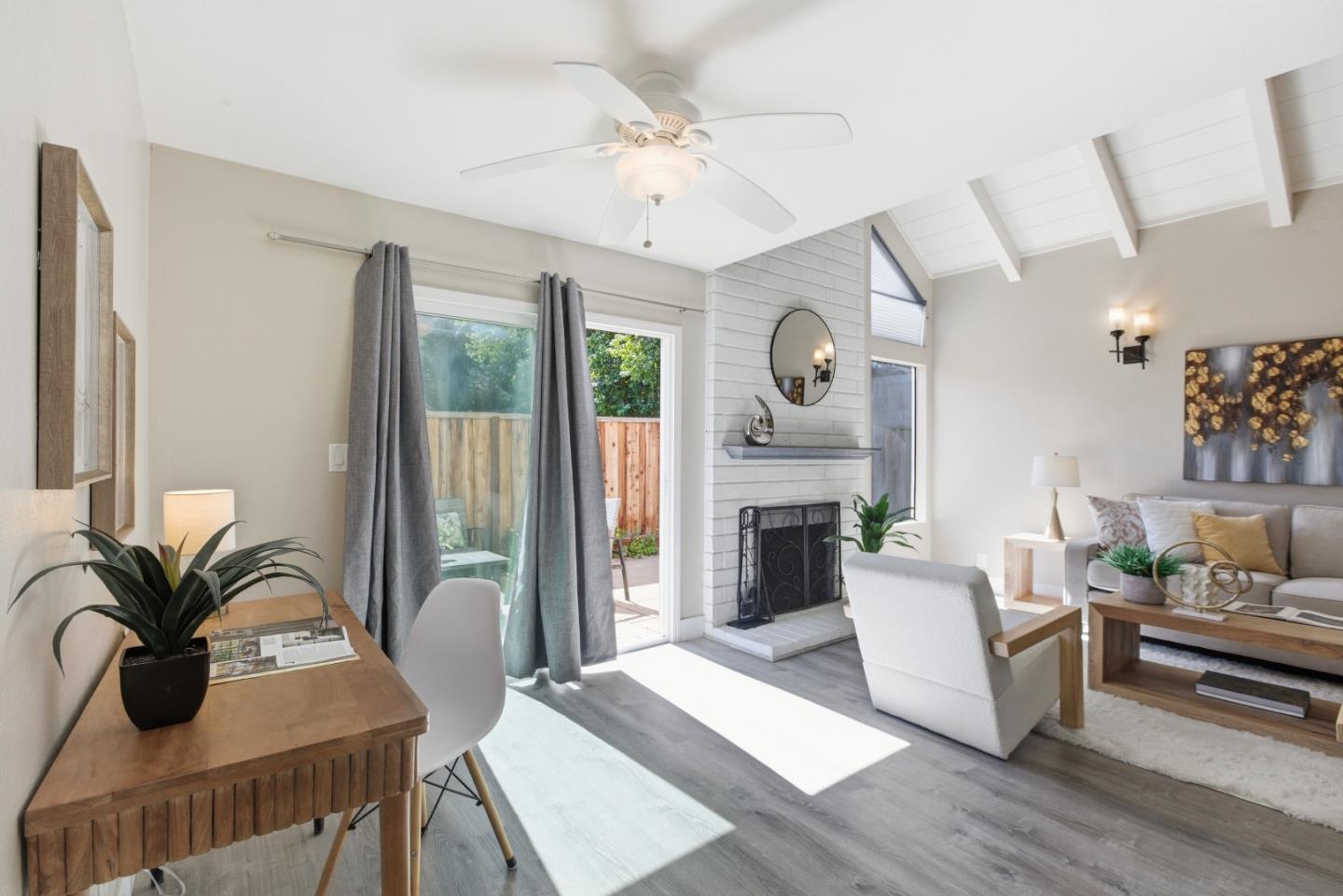 Detail Gallery Image 13 of 53 For 2570 Downing Ave, Campbell,  CA 95128 - 3 Beds | 2/1 Baths