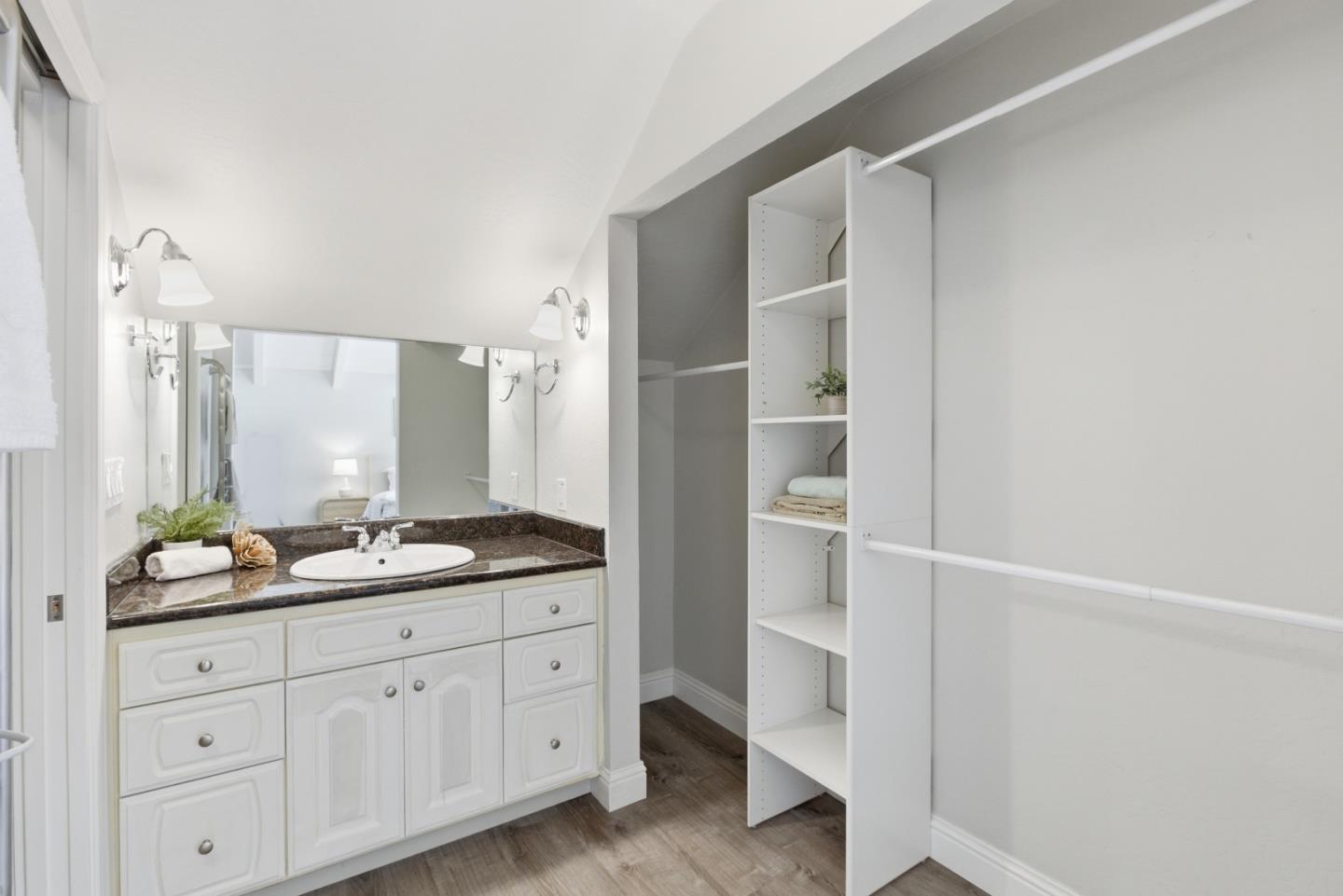 Detail Gallery Image 24 of 53 For 2570 Downing Ave, Campbell,  CA 95128 - 3 Beds | 2/1 Baths