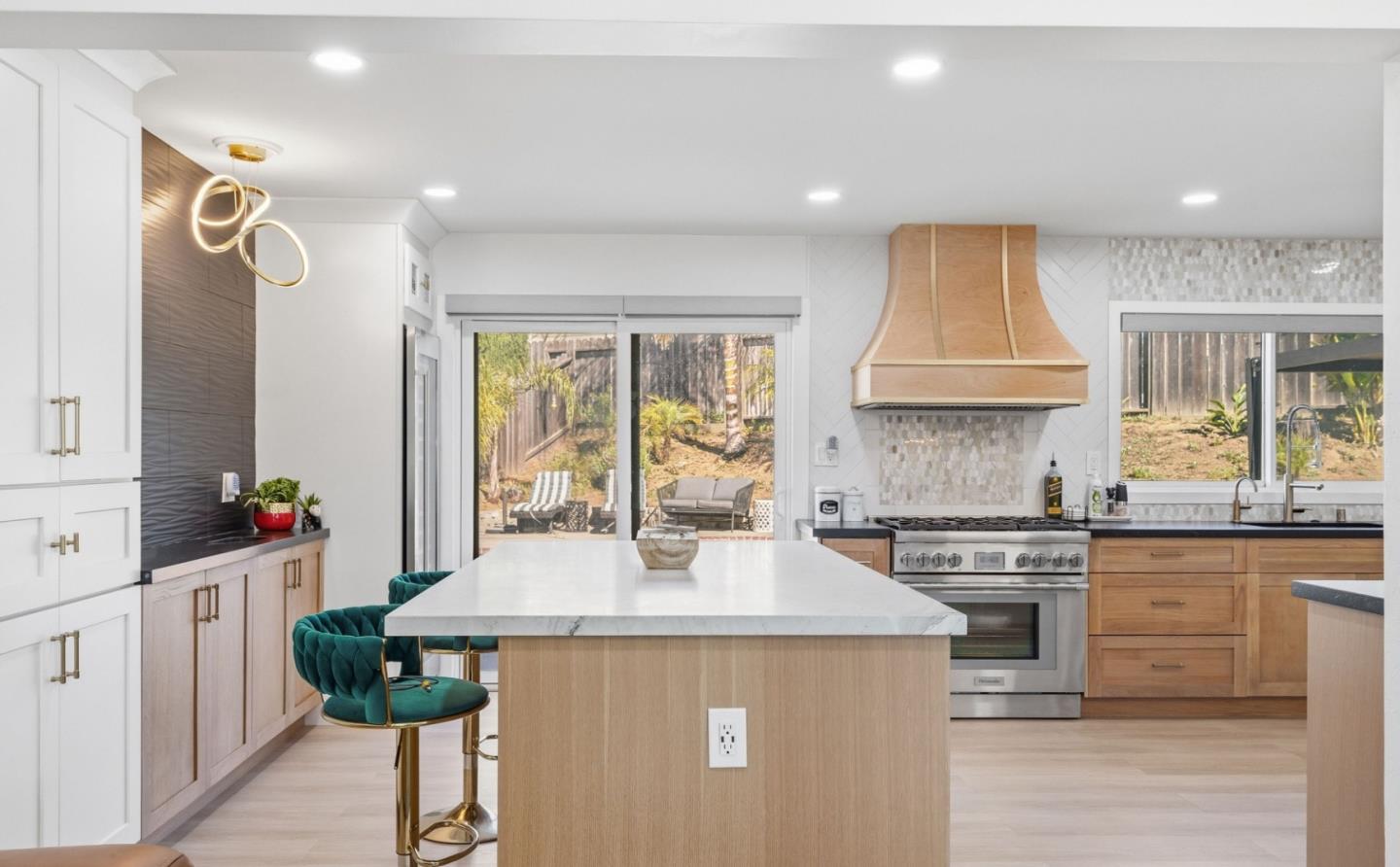 Detail Gallery Image 14 of 45 For 713 Carignane Dr, Gilroy,  CA 95020 - 4 Beds | 2/1 Baths